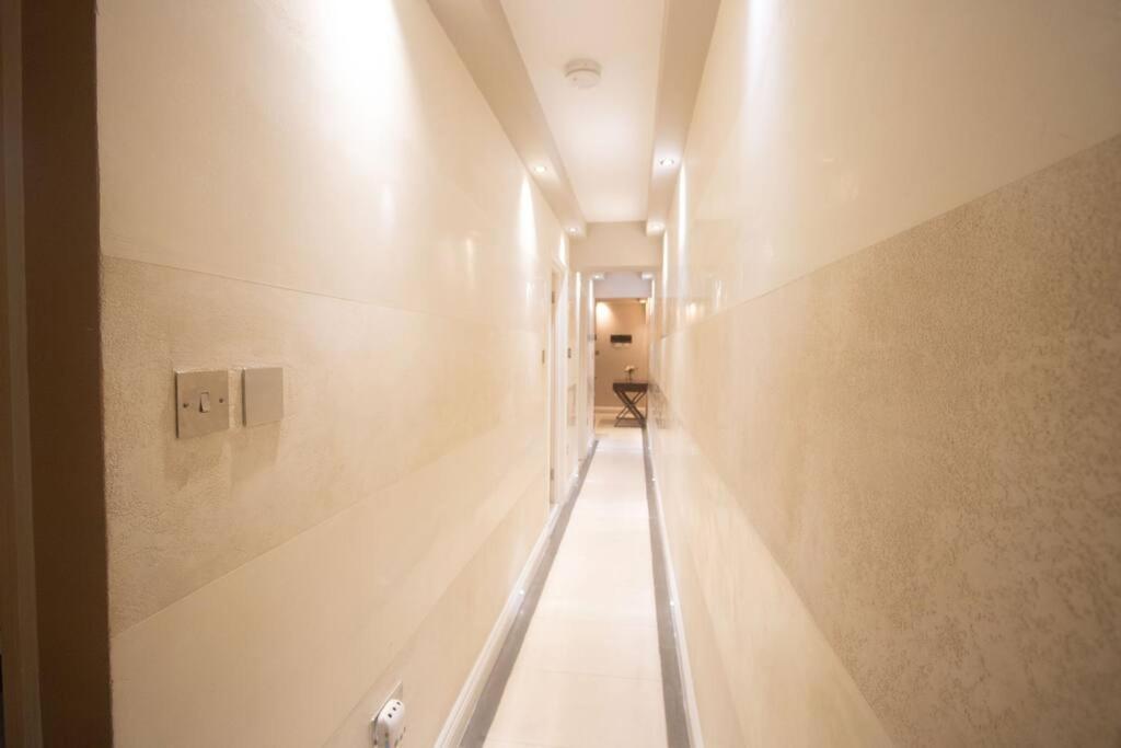 Oikoshomes Three Bedroom Flat In Londra Exterior foto