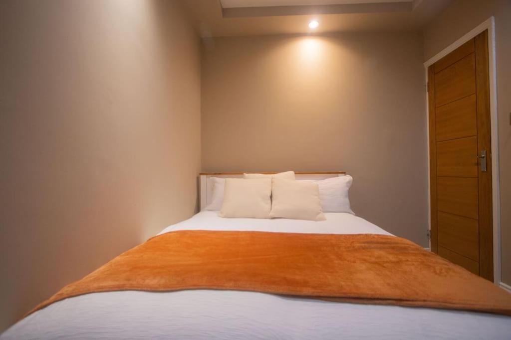 Oikoshomes Three Bedroom Flat In Londra Exterior foto